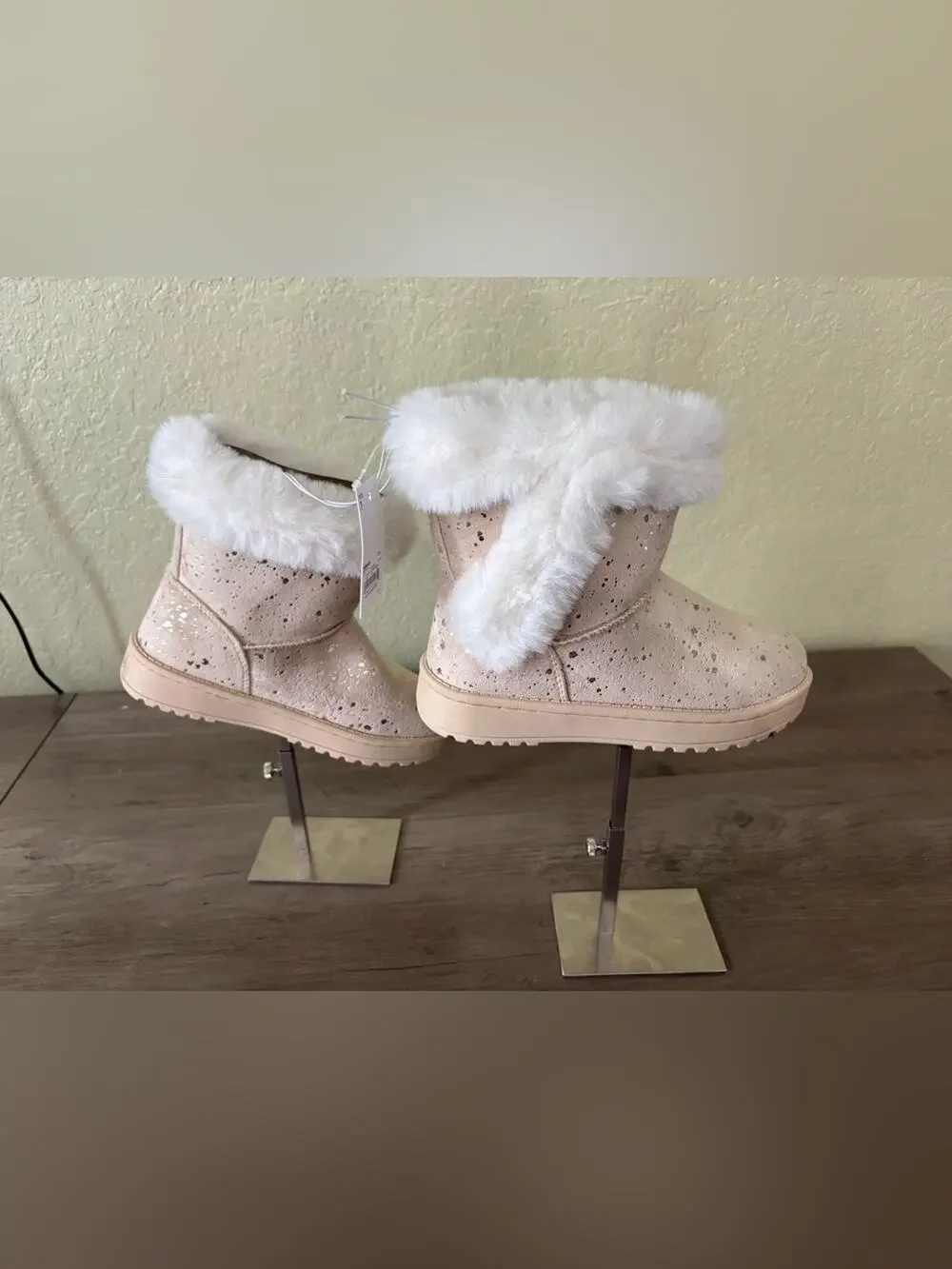 Sonoma Kids Faux Fur Winter Boots Size 1 Blush Pink Glitter NWT